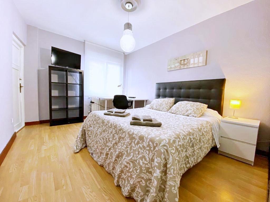 Apartamentos Milan 1 Wifi Y Parking Gratuito Oviedo Exterior photo